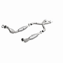 Load image into Gallery viewer, MagnaFlow Direct Fit Catalytic Converter 99-01 Ford Mustang 4.6L