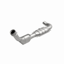 Load image into Gallery viewer, MagnaFlow Direct Fit Catalytic Converter 99 F150 4.6L V8 D/S 2WD