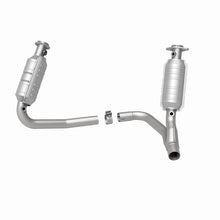 Load image into Gallery viewer, MagnaFlow Direct Fit Catalytic Converter Dakota 05-06 6 3.7L