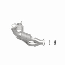 Load image into Gallery viewer, MagnaFlow Direct Fit Catalytic Converter 01-02 Mitsu Montero 3.5L