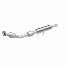Load image into Gallery viewer, MagnaFlow Direct Fit Catalytic Converter 07-08 Toyota Yaris OEM
