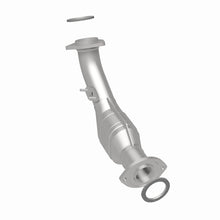 Load image into Gallery viewer, MagnaFlow Direct Fit Catalytic Converter 02-04 Tacoma 3.4L front 50S