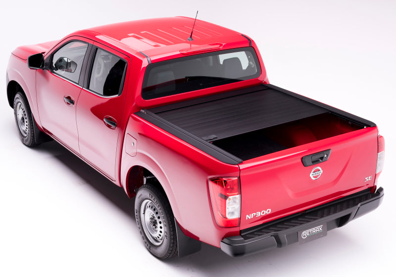 Retrax 04-up Titan Crew Cab 4-doors (w/ or w/o Utilitrack) RetraxPRO MX - GTR Auto