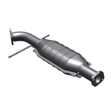 Load image into Gallery viewer, MagnaFlow Direct Fit Catalytic Converter 02-05 Sedona 3.5L rr OEM