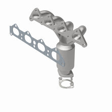 Load image into Gallery viewer, MagnaFlow Direct Fit Catalytic Converter 05-06 Kia Sportage 2.0L