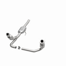 Load image into Gallery viewer, MagnaFlow Direct Fit Catalytic Converter 00-03 Dodge Dakota 2WD 4.7L