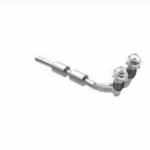 Load image into Gallery viewer, MagnaFlow Direct Fit Catalytic Converter 02-05 Golf 2.8L Underbody