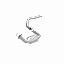 Load image into Gallery viewer, MagnaFlow Direct Fit Catalytic Converter 03-06 Hummer H2 6.0L D/S