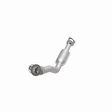 Load image into Gallery viewer, MagnaFlow Direct Fit Catalytic Converter Malibu 98-00 3.1L V6