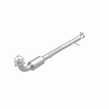 Load image into Gallery viewer, MagnaFlow Direct Fit Catalytic Converter 07-09 Range Rover v8 4.2/4.4L OEM Underbody