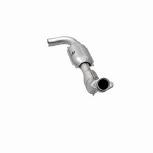 Load image into Gallery viewer, MagnaFlow Direct Fit Catalytic Converter 99-00 Ford F-150 4.2L 2WD D/S