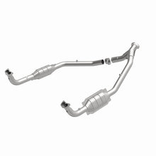 Load image into Gallery viewer, MagnaFlow Direct Fit Catalytic Converter 94-95 Disc./Defender 3.9L