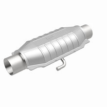 Load image into Gallery viewer, MagnaFlow Universal Catalytic Converter 1.75 W/Air FED