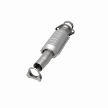 Load image into Gallery viewer, MagnaFlow Direct Fit Catalytic Converter 04-06 Toyota Sienna 3.3L AWD Rear