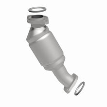 Load image into Gallery viewer, MagnaFlow Direct Fit Catalytic Converter 01-03 Highlander 3L frt OEM