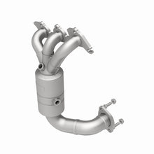 Load image into Gallery viewer, MagnaFlow Direct Fit Catalytic Converter 07-09 Chrysler Sebring 2.7L