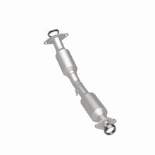 Load image into Gallery viewer, MagnaFlow Direct Fit Catalytic Converter OEM 2013-2017 Nissan Sentra Underbody