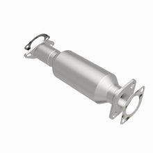 Load image into Gallery viewer, MagnaFlow Direct Fit Catalytic Converter 08-09 Hyundai Sonata 2.4L