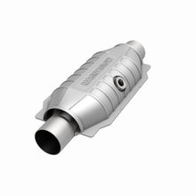 Load image into Gallery viewer, MagnaFlow Universal Catalytic Converter 2.50 Mid O2 Rear