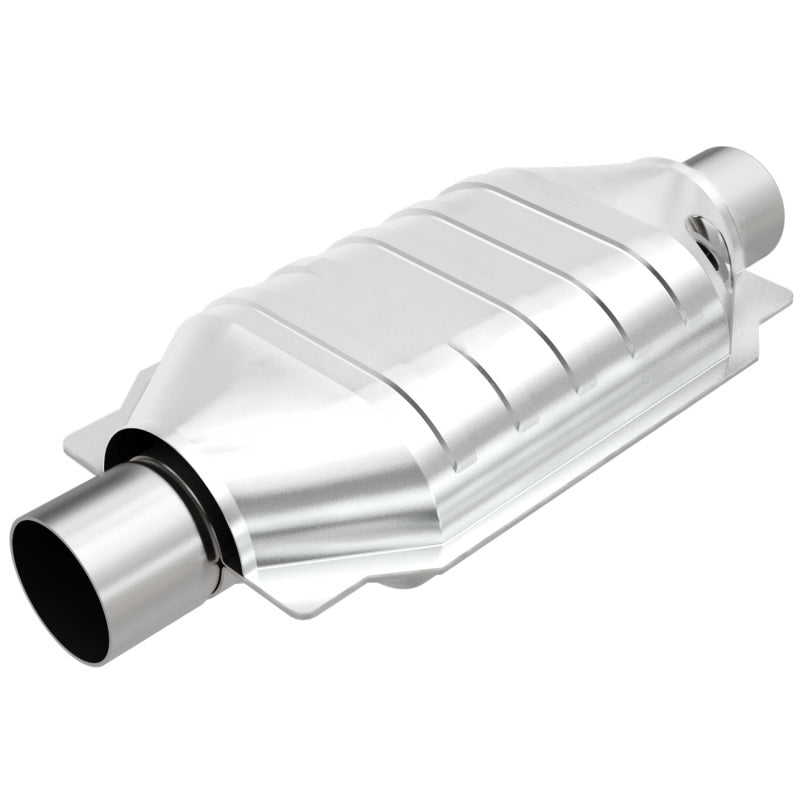 MagnaFlow Universal Catalytic Converter 3 W/O2 Boss