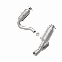 Load image into Gallery viewer, MagnaFlow Direct Fit Catalytic Converter 2008 Chrysler Aspen 4.7L/Dodge Durango 4.7L 2WD