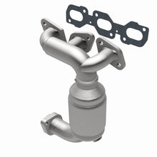 Load image into Gallery viewer, MagnaFlow Direct Fit Catalytic Converter Contour 95-00 2.5L Front MF