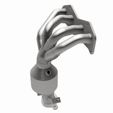 Load image into Gallery viewer, MagnaFlow Direct Fit Catalytic Converter 2009-2010 Pontiac Vibe 2.4L