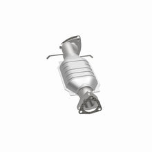 Load image into Gallery viewer, MagnaFlow Direct Fit Catalytic Converter Blazer-Jimmy 96-99 4.3L