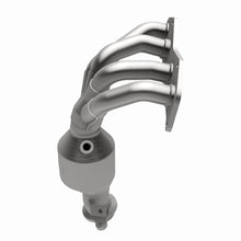 Load image into Gallery viewer, MagnaFlow Direct Fit Catalytic Converter 2009-2010 Pontiac Vibe 2.4L