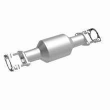 Load image into Gallery viewer, MagnaFlow Direct Fit Catalytic Converter 03-06 Kia Sorento 3.5L rear