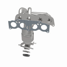 Load image into Gallery viewer, MagnaFlow Direct Fit Catalytic Converter 06-08 Toyota RAV4 2.4L