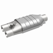 Load image into Gallery viewer, MagnaFlow Universal Catalytic Converter 2/3 D/S Single O2 Boss