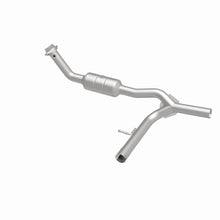 Load image into Gallery viewer, MagnaFlow Direct Fit Catalytic Converter F-150 04-06 8 4.6L