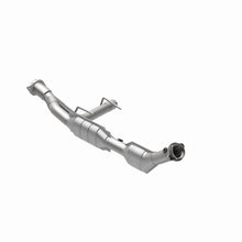 Load image into Gallery viewer, MagnaFlow Direct Fit Catalytic Converter 03-04 Exped 4.6L Passenger Side OEM