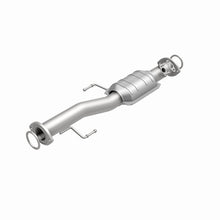 Load image into Gallery viewer, MagnaFlow Direct Fit Catalytic Converter 99-02 4Runner Rear 3.4L