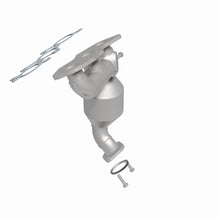 Load image into Gallery viewer, MagnaFlow Direct Fit Catalytic Converter 11-15 Sienna 3.5 Manifold