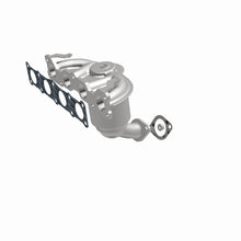 Load image into Gallery viewer, MagnaFlow Direct Fit Catalytic Converter 11-13 Kia Sorento 2.4L Manifold