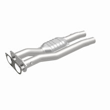 Load image into Gallery viewer, MagnaFlow Direct Fit Catalytic Converter 96-97 7.4L 3500 Truck Rear