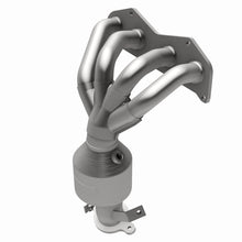 Load image into Gallery viewer, MagnaFlow Direct Fit Catalytic Converter 2009-2010 Pontiac Vibe 2.4L