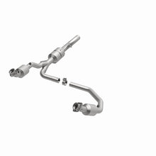 Load image into Gallery viewer, MagnaFlow Direct Fit Catalytic Converter Dodge 01-02 Ram 1500/2500/3500 Van 5.9L