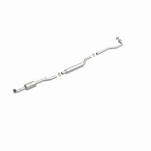 Load image into Gallery viewer, MagnaFlow Direct Fit Catalytic Converter 2008-2009 OUTLANDER 2.4 L Underbody