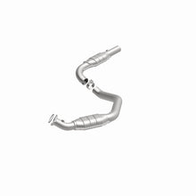 Load image into Gallery viewer, MagnaFlow Direct Fit Catalytic Converter 07-08 Express 2500 4.8L Driver Side