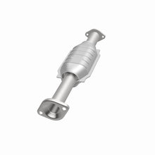 Load image into Gallery viewer, MagnaFlow Direct Fit Catalytic Converter 01-03 Montero Sport rr OEM