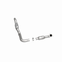 Load image into Gallery viewer, MagnaFlow Direct Fit Catalytic Converter GM 01-02 2500 DS 6L OEM