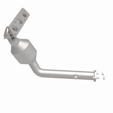 Load image into Gallery viewer, MagnaFlow Direct Fit Catalytic Converter 02-03 Freelander 2.5L
