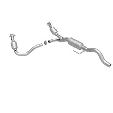 Load image into Gallery viewer, MagnaFlow Direct Fit Catalytic Converter 00-03 Durango 4WD 5.9L