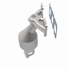 Load image into Gallery viewer, MagnaFlow Direct Fit Catalytic Converter 2008 Hyundai Sonata 3.3L