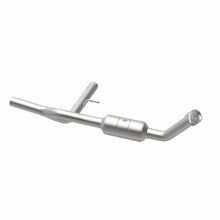 Load image into Gallery viewer, MagnaFlow Direct Fit Catalytic Converter F-150 04-06 8 4.6L