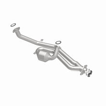 Load image into Gallery viewer, MagnaFlow Direct Fit Catalytic Converter California Grade 00-04 Toyota Avalon 3.0L