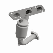 Load image into Gallery viewer, MagnaFlow Direct Fit Catalytic Converter MPV- 00-01 6 2.5L OEM